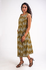 579-307 White Lotus "Dena" women's Dress