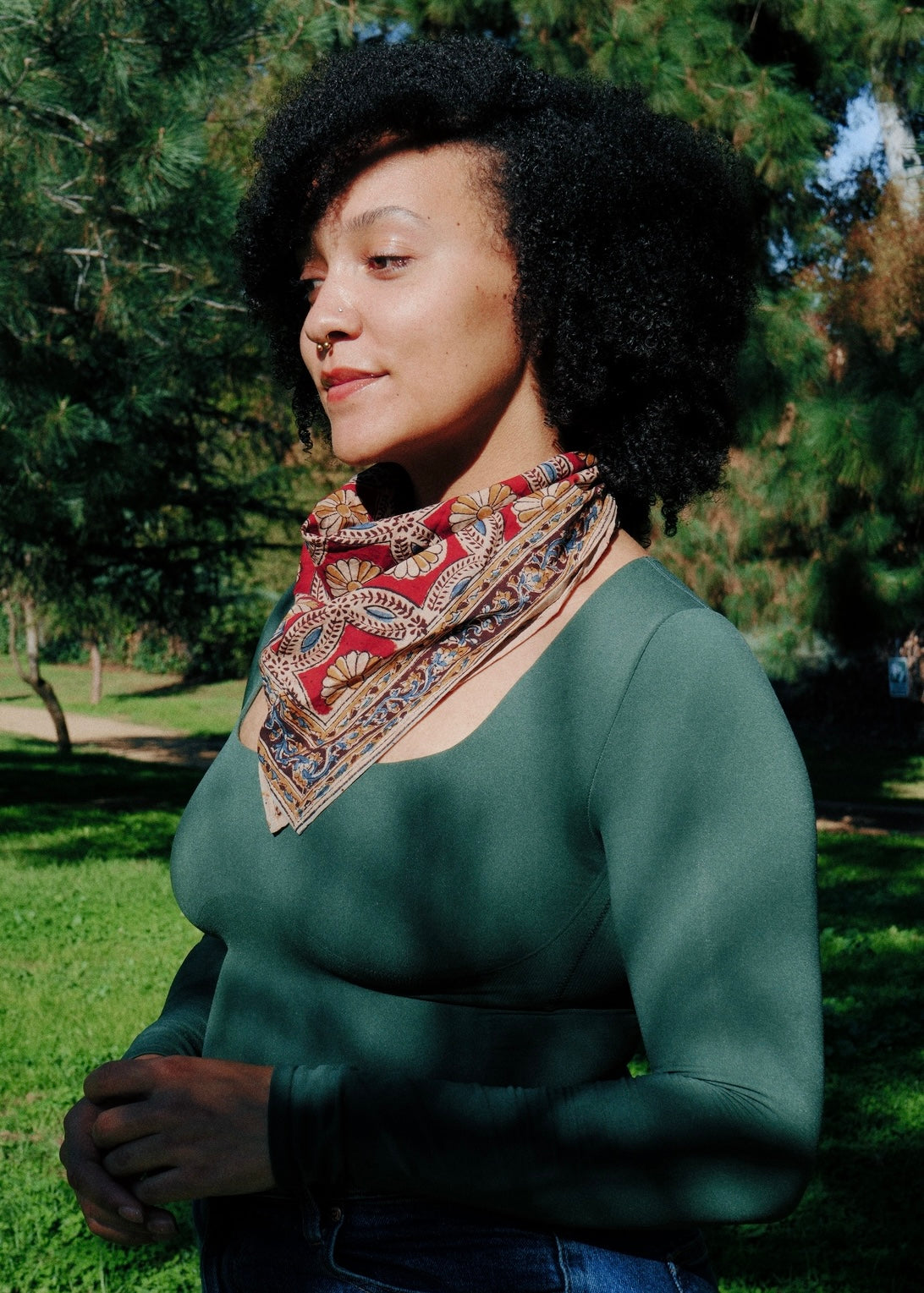 Spiraling Daisies - Kalamkari Cotton Bandana