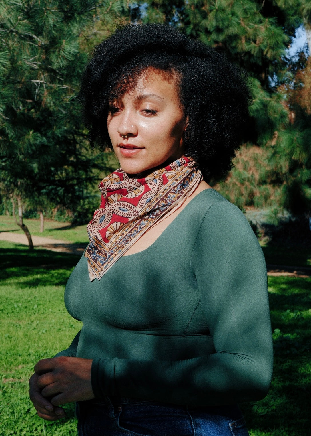 Spiraling Daisies - Kalamkari Cotton Bandana