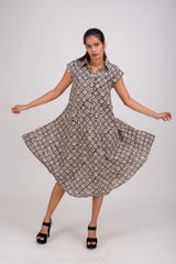 586-137 "New York" Women's Samosa Dress