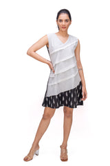 560-168 White Lotus "Veronica" Women's Short Dress