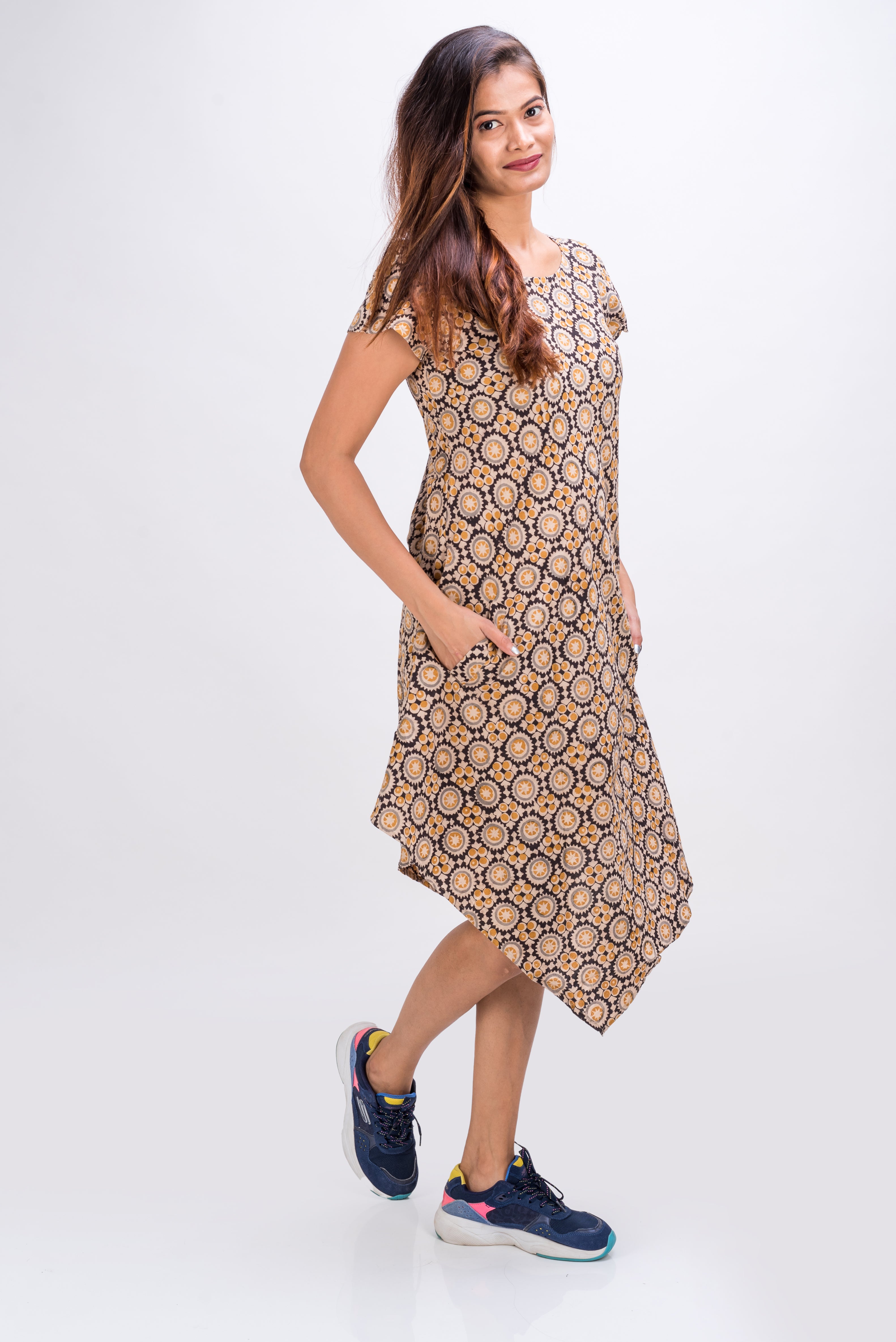 562-132 "Pony" Women's Maxi Dress