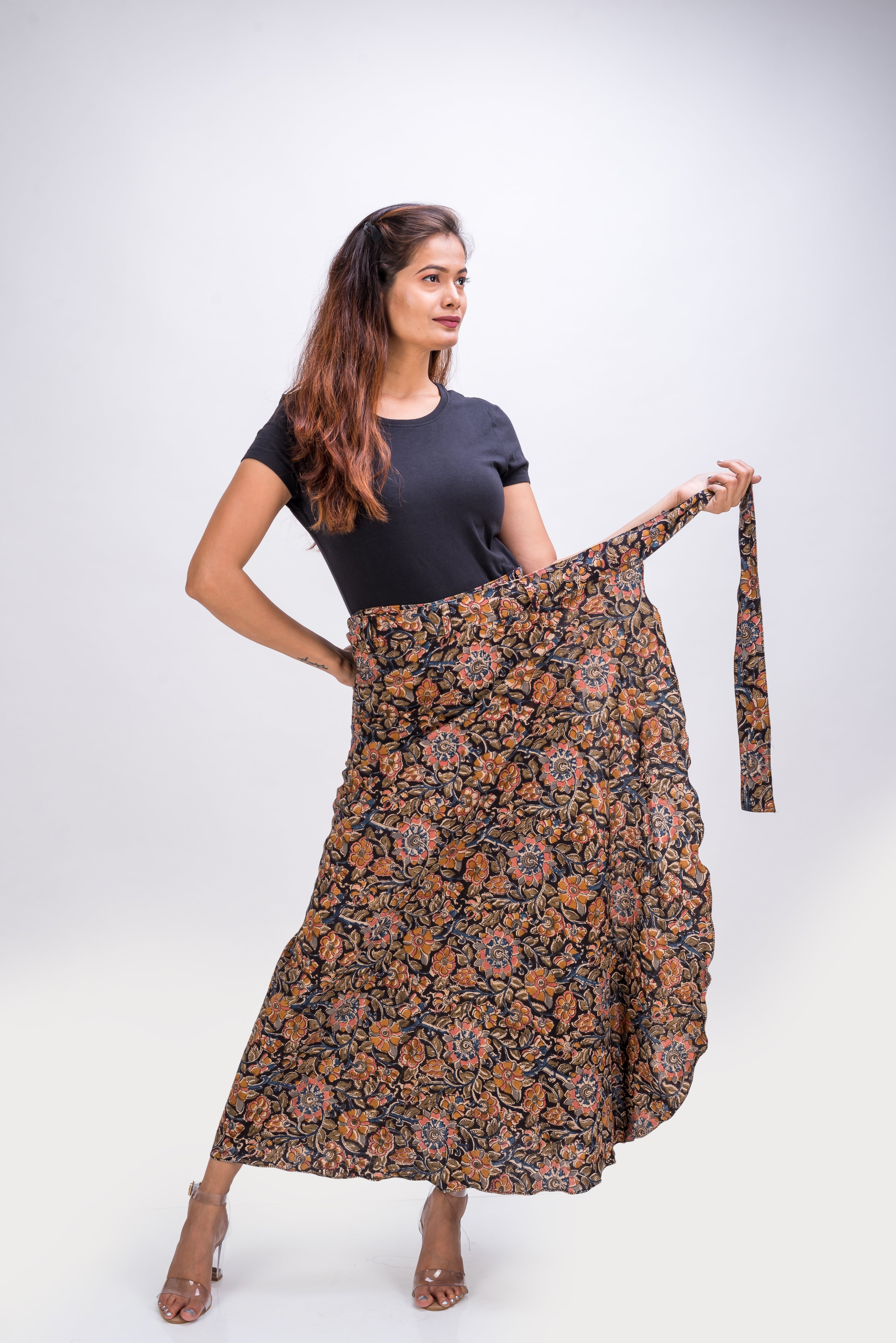 KK3010 Wrap Skirt (L/XL)- Flowers Black