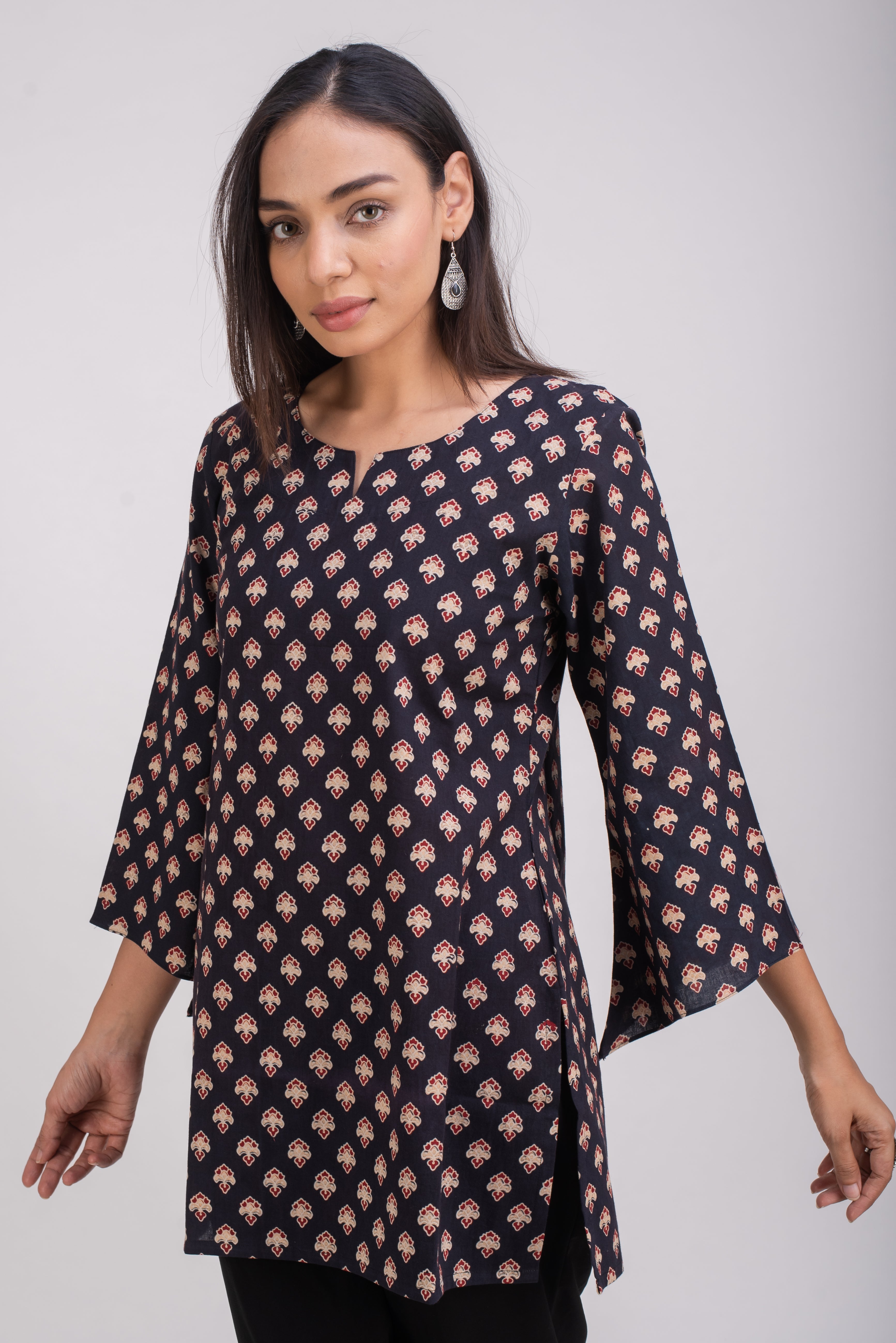 501-105 "Bell" Tunic top