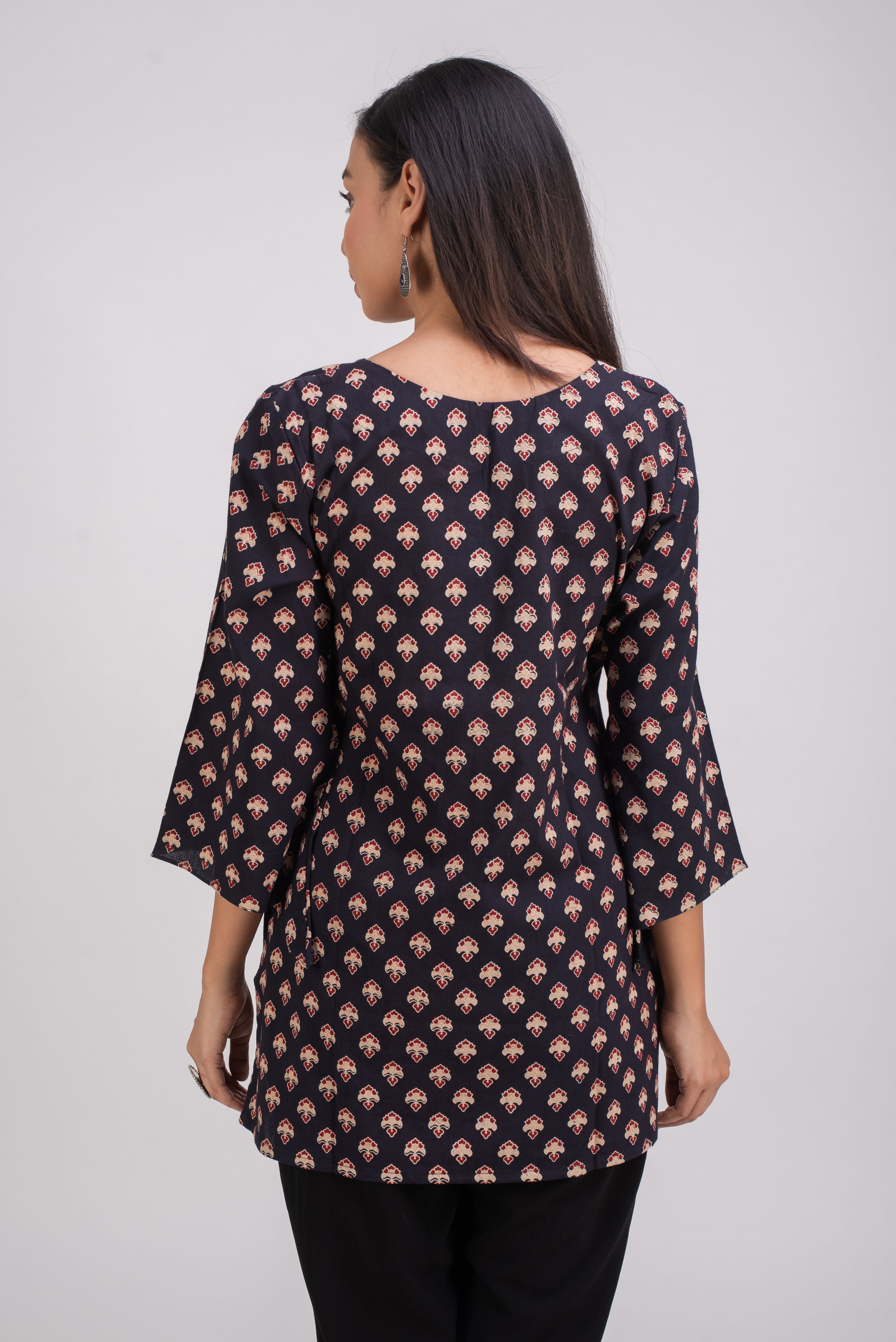 501-105 "Bell" Tunic top